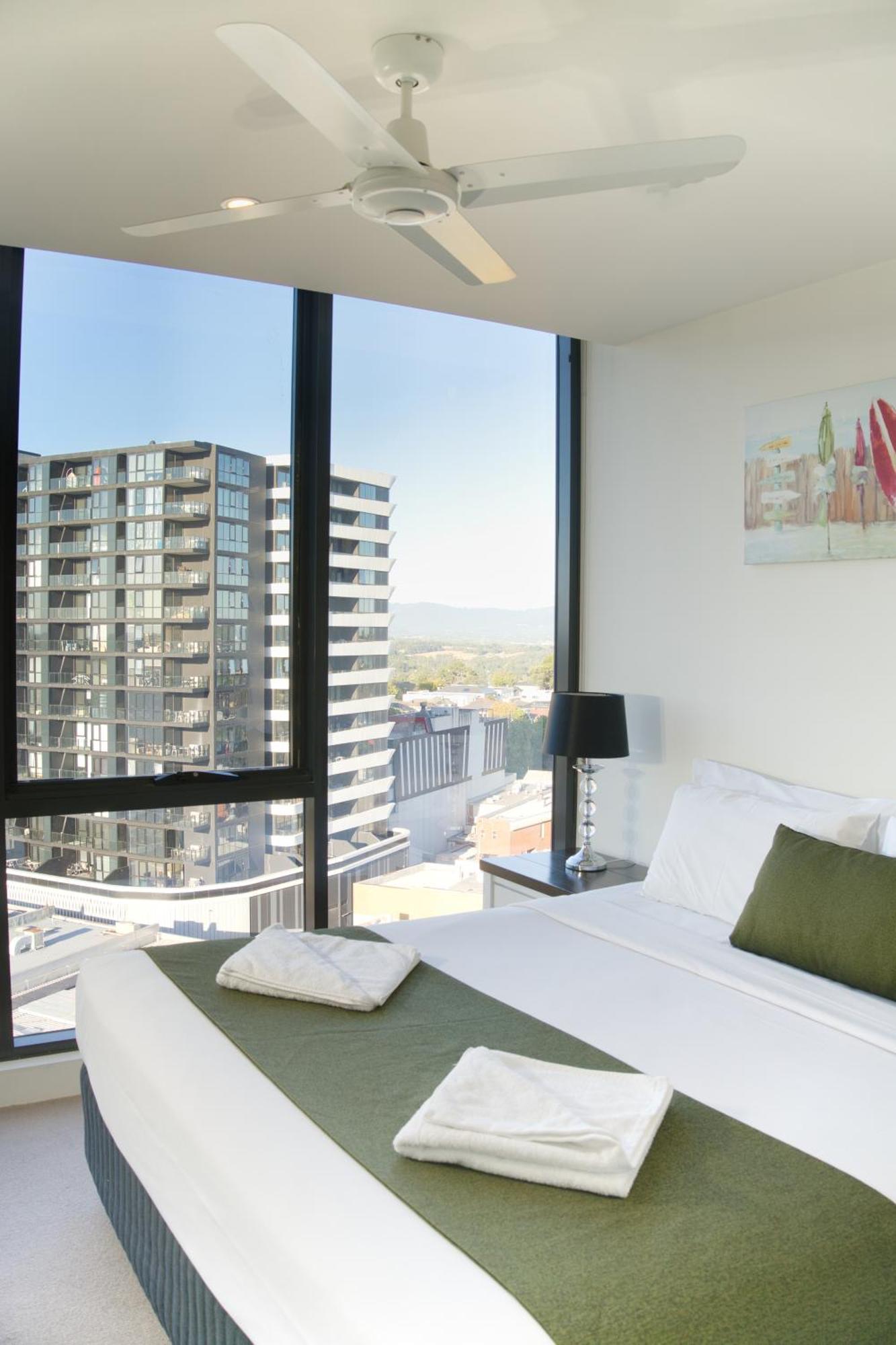 Park Avenue - IKON Glen Waverley Eksteriør bilde